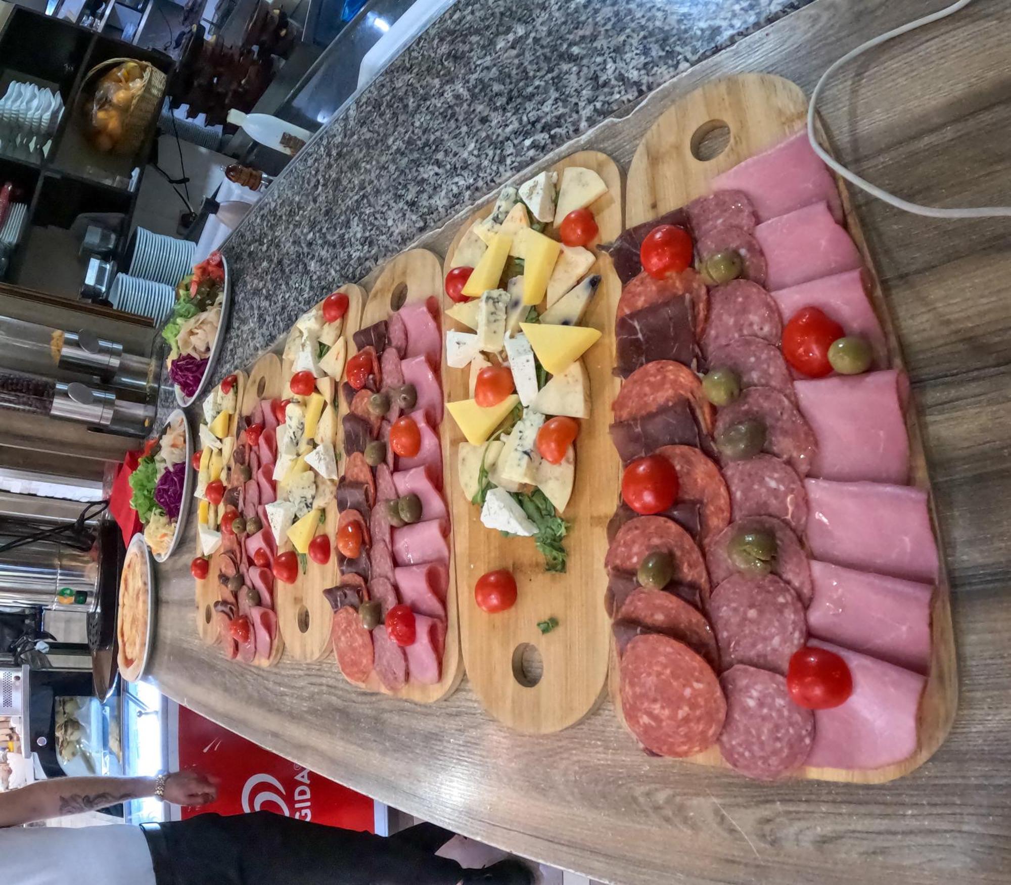 Buna Park Hotel Shkoder Bagian luar foto