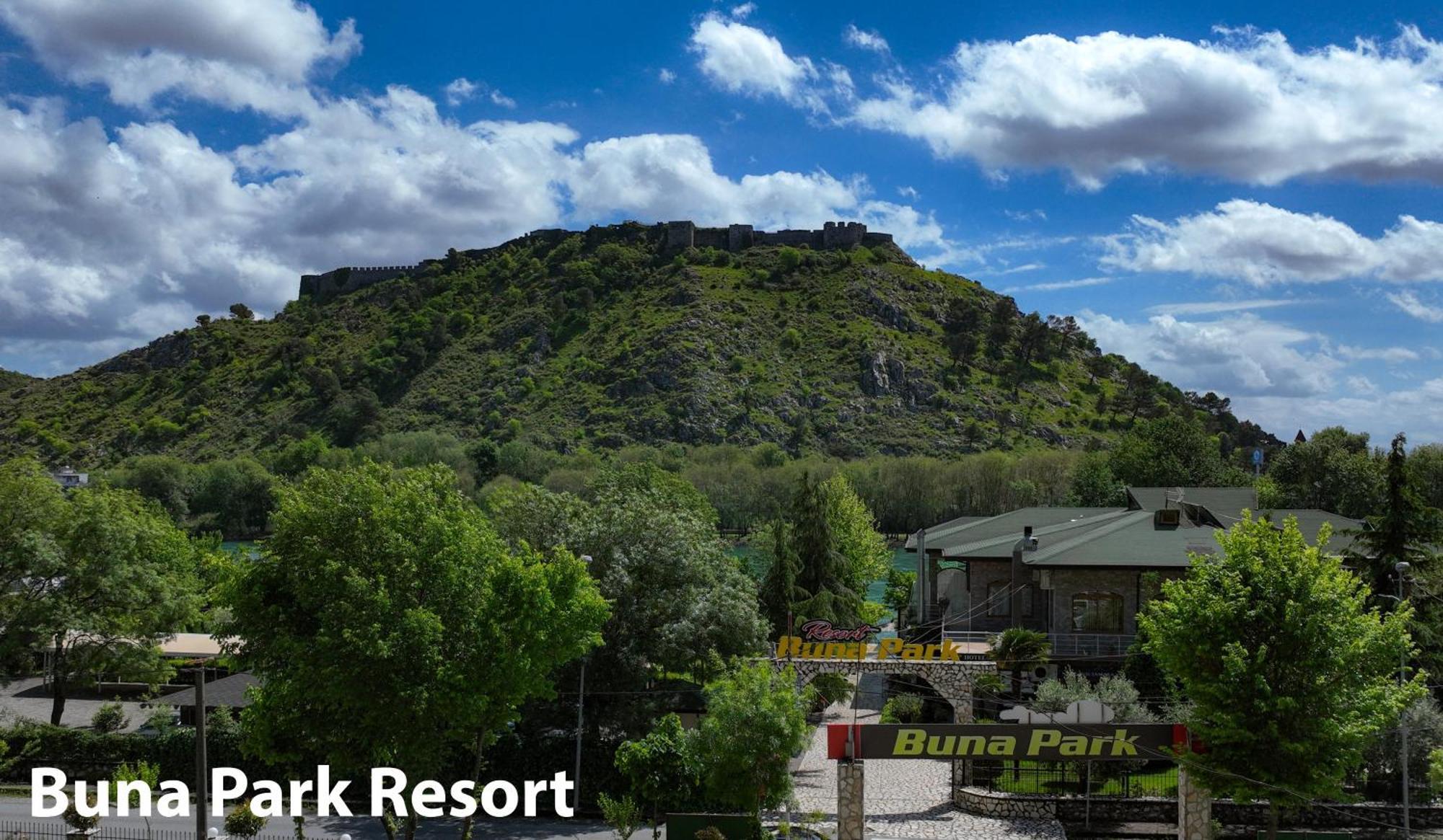 Buna Park Hotel Shkoder Bagian luar foto